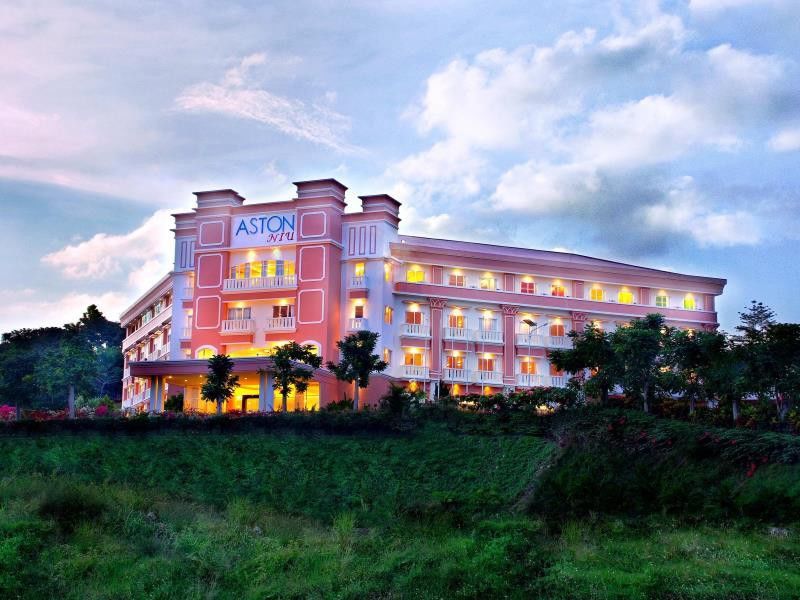 Aston Niu Manokwari Hotel & Conference Center Exterior foto